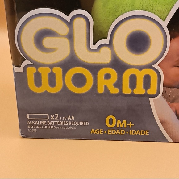 Hasbro Glo Worm Plush - Green and Cream - Picture 9 of 10